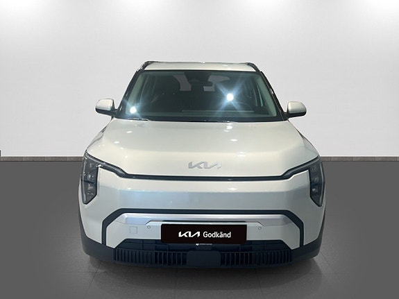 Kia EV3 2 of 5