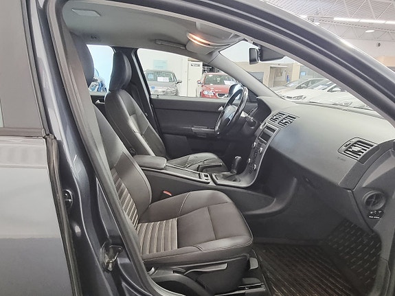Volvo V50 15 of 22