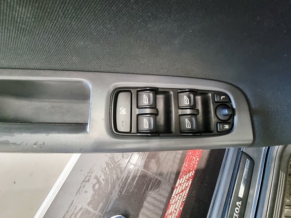Volvo V50 12 of 22
