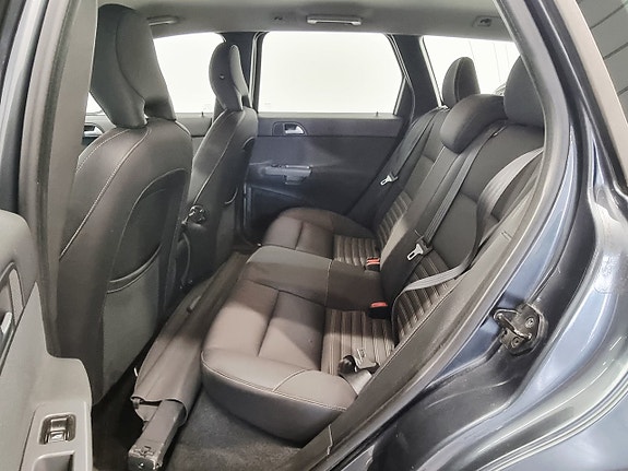 Volvo V50 7 of 22