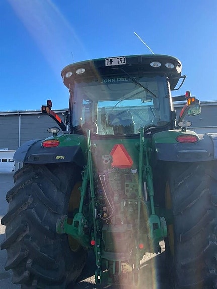 John Deere 7230 R 5 of 5