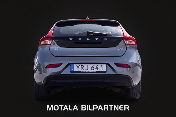 Volvo V40 3 of 5