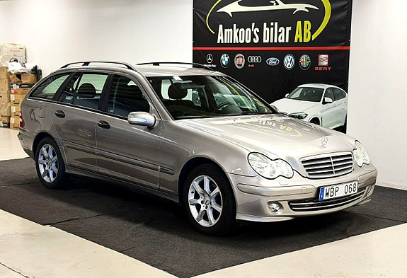 Mercedes-Benz C180 2 of 5