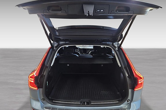 Volvo XC60 10 of 15