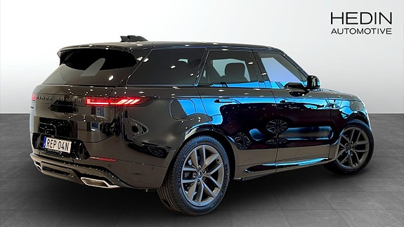 Land Rover Range Rover Sport 2 of 5