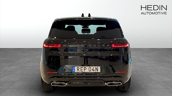 Land Rover Range Rover Sport 7 of 11