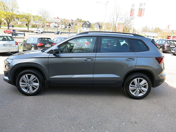 Skoda Karoq 2 of 5