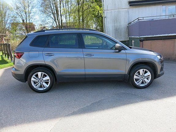 Skoda Karoq 3 of 5