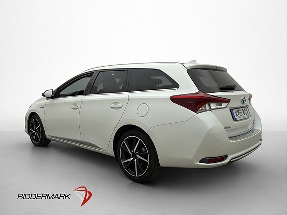 Toyota Auris 5 of 30
