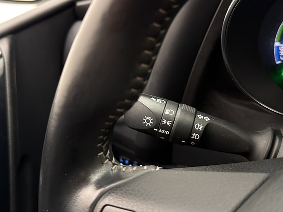 Toyota Auris 23 of 30