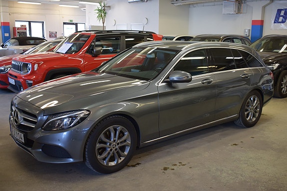 Mercedes-Benz C200 d 3 of 5