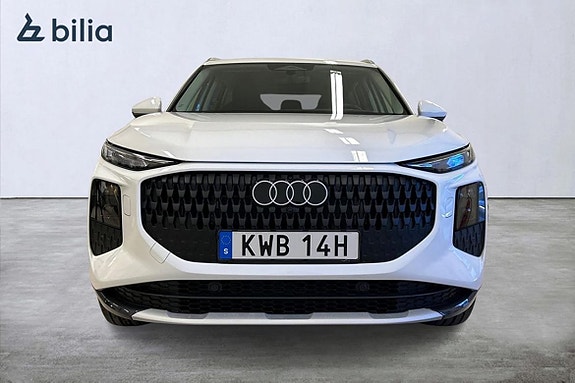 Audi Q3 4 of 5