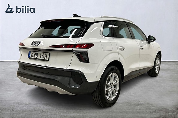 Audi Q3 14 of 15