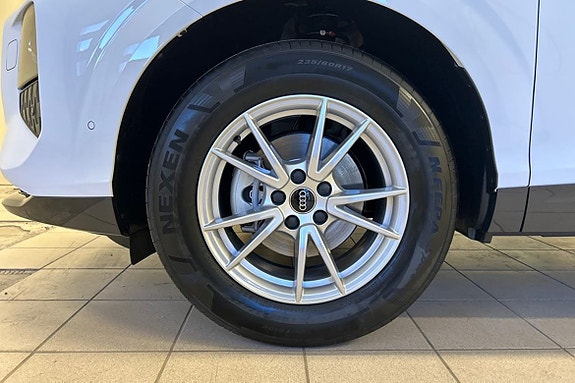 Audi Q3 13 of 15