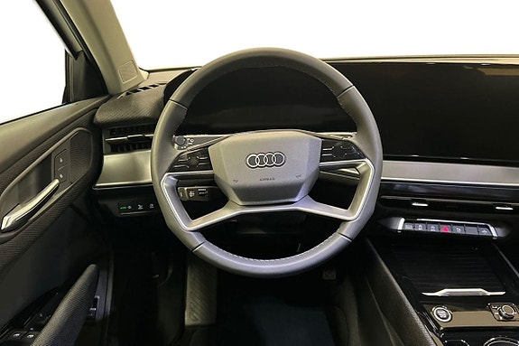 Audi Q3 8 of 15