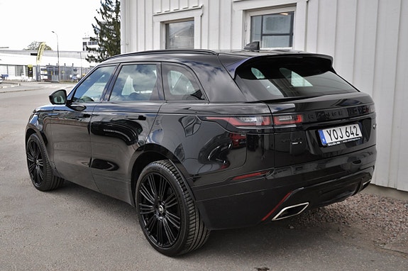 Land Rover Range Rover Velar 4 of 13