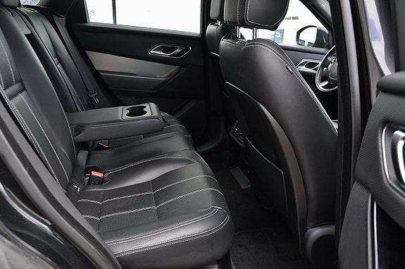 Land Rover Range Rover Velar 8 of 13