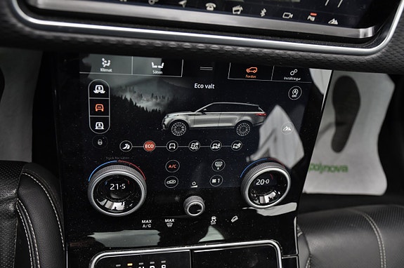 Land Rover Range Rover Velar 11 of 13