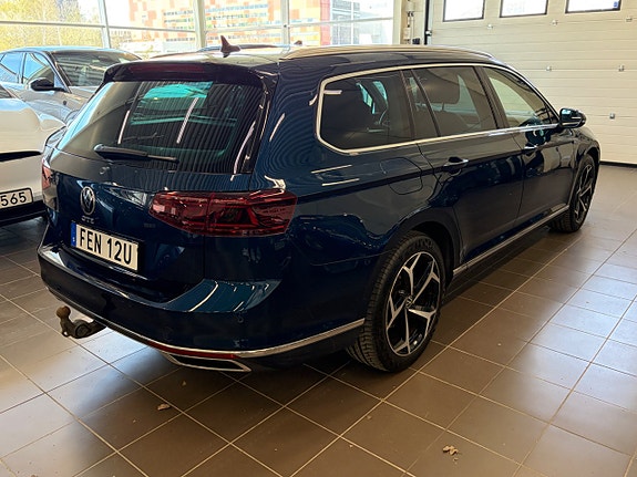 Volkswagen Passat 8 of 26
