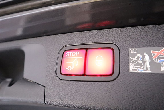 Mercedes-Benz E220 25 of 26