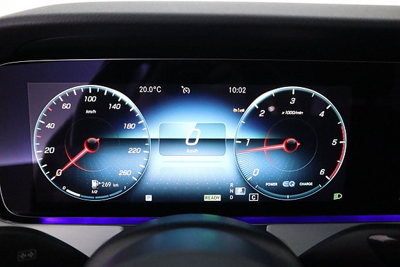 Mercedes-Benz E220 16 of 26
