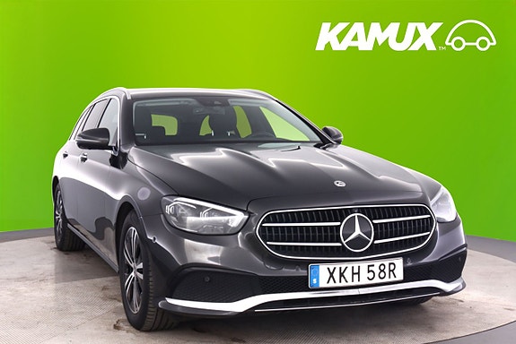 Mercedes-Benz E220 8 of 26