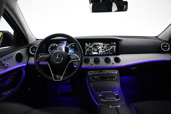 Mercedes-Benz E220 14 of 26