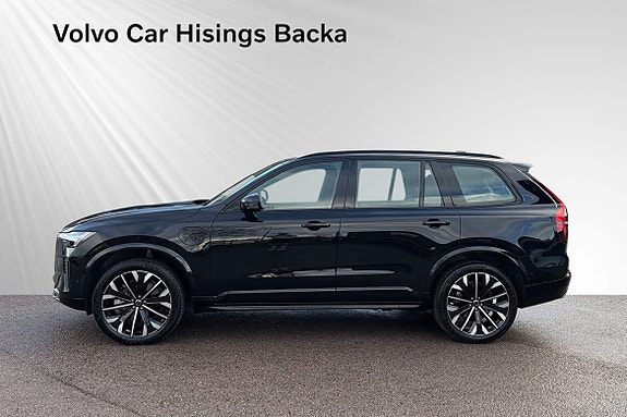 Volvo XC90 5 of 11