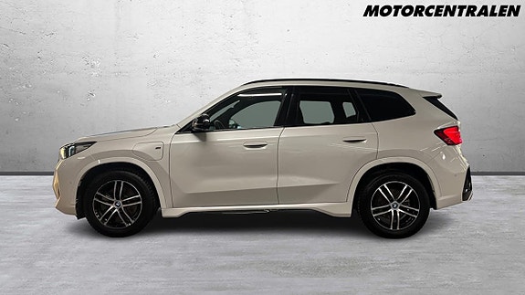 BMW X1 2 of 5