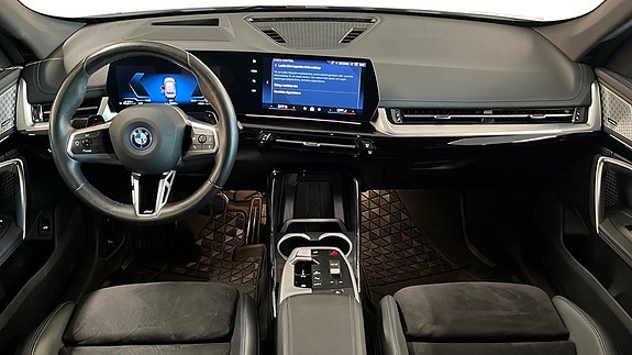 BMW X1 9 of 18