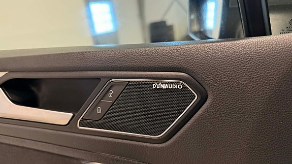 Volkswagen Tiguan 12 of 18
