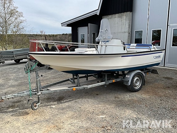 Motorbåt vatten JET Boston Whaler Maui