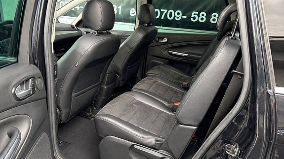 Ford S-MAX 17 of 18