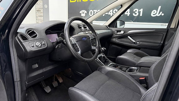 Ford S-MAX 14 of 18