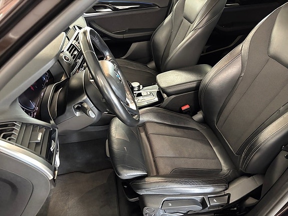BMW X3 4 of 5