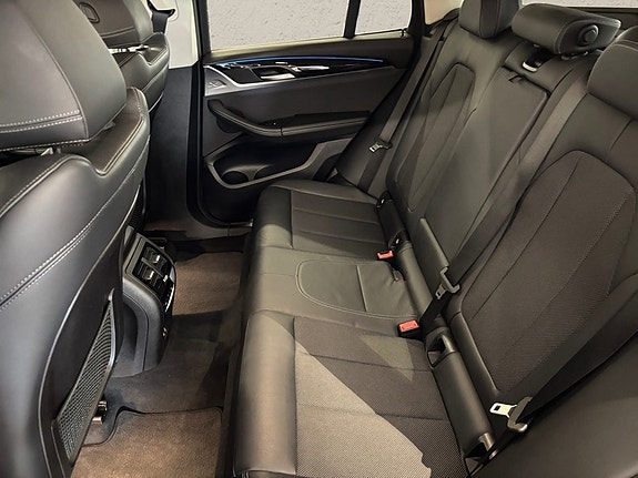 BMW X3 7 of 11