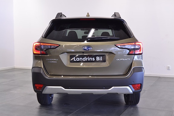 Subaru Outback 4 of 15
