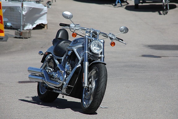 Harley-Davidson VRSCA V-Rod Jubileumsmodell 2 of 5