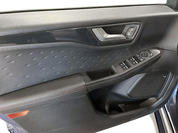 Ford Kuga 15 of 25