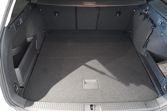 Volkswagen Passat 5 of 5