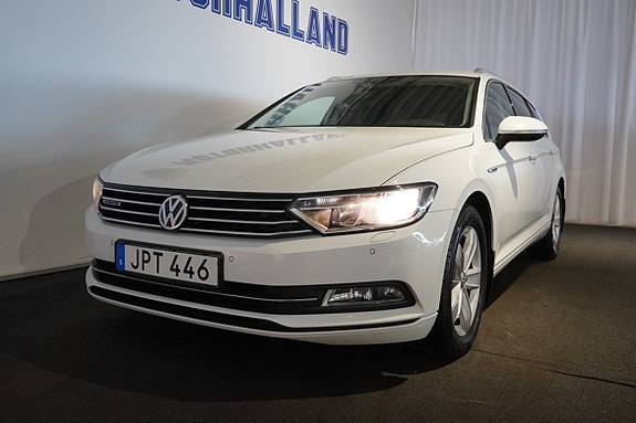 Volkswagen Passat 2 of 5