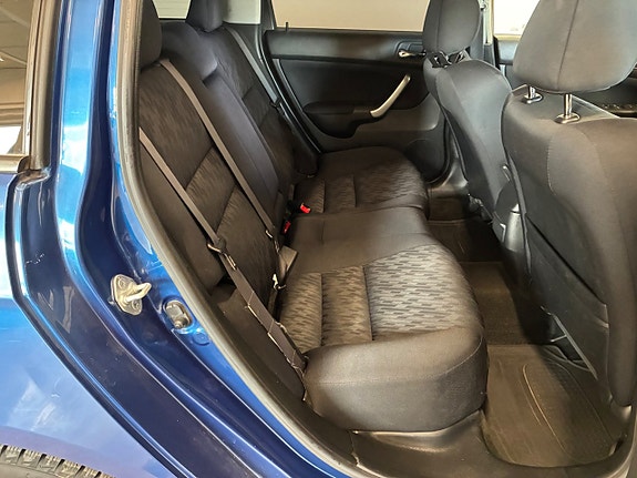 Honda Accord 13 of 17