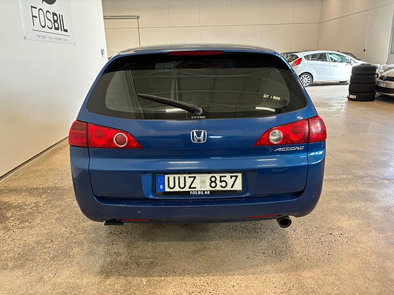Honda Accord 8 of 17