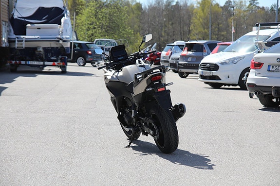 Honda NT1100 ES DCT 3 of 5