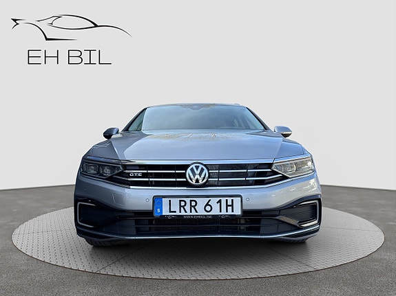 Volkswagen Passat 3 of 5
