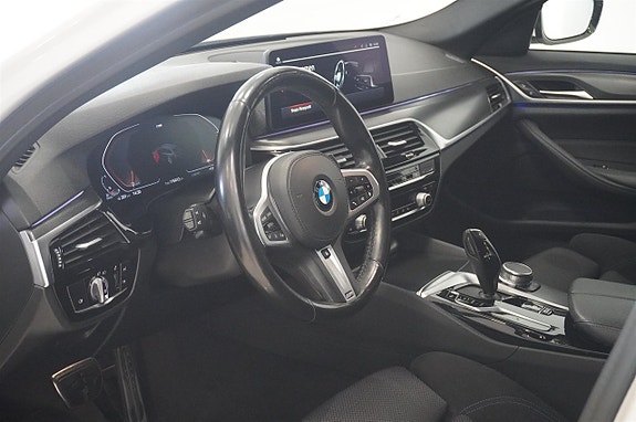 BMW 520d 2 of 5