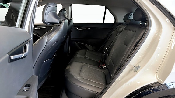 Kia Niro 10 of 26