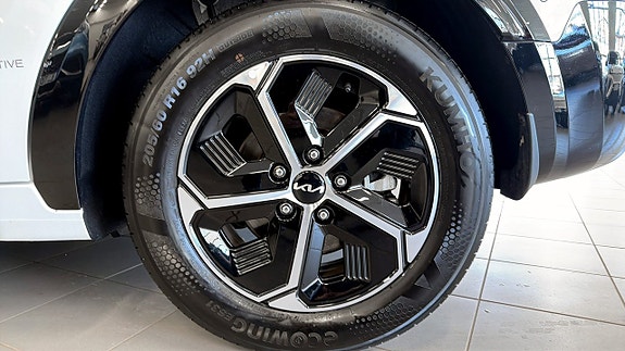 Kia Niro 8 of 26