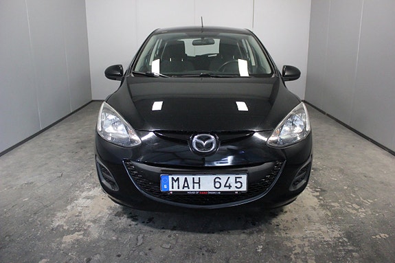 Mazda 2 5 of 19
