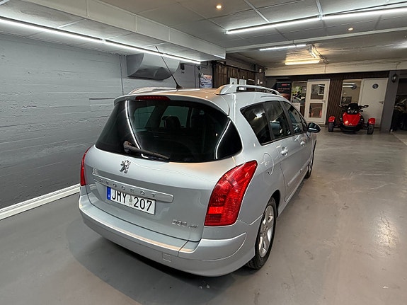 Peugeot 308 7 of 18